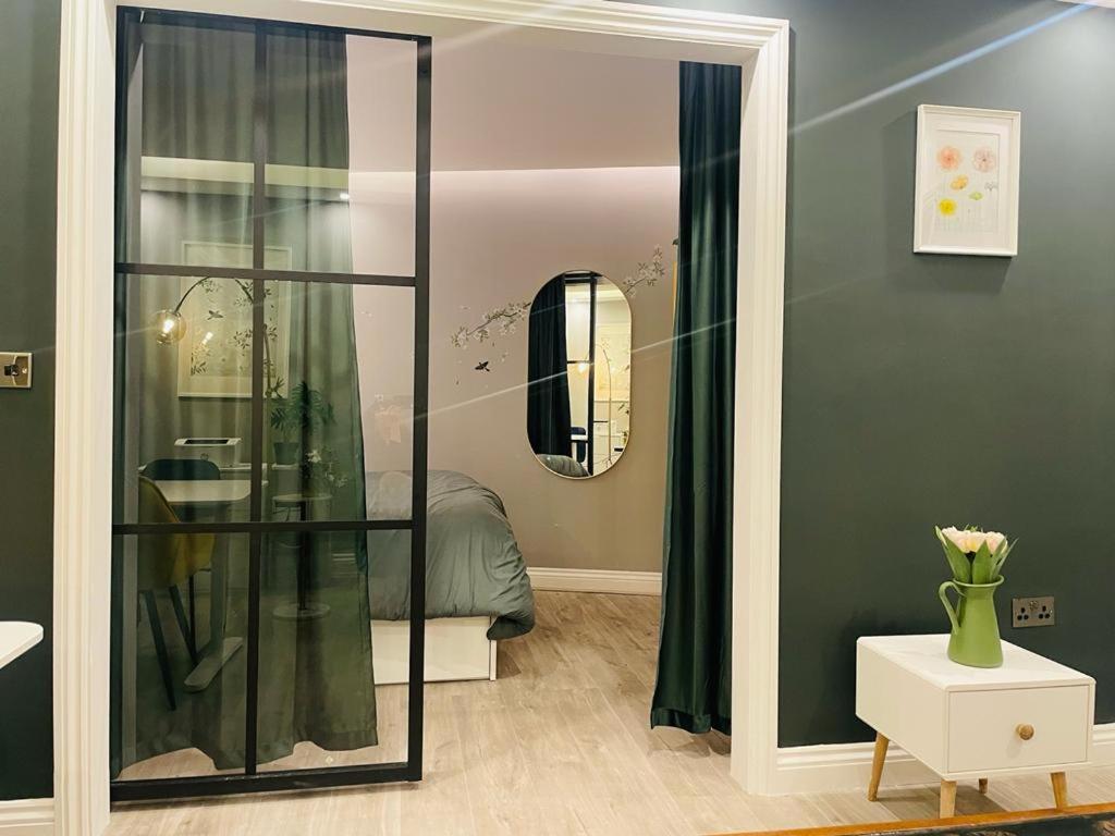 Stylish, Fully Equipped Central Apartment Beside Hyde Park Londen Buitenkant foto